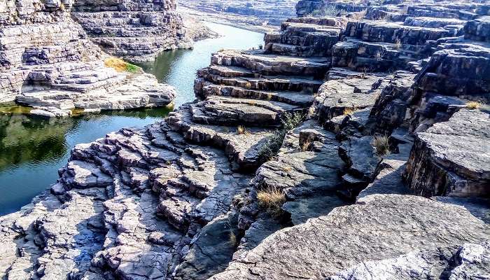 The waterfall in Chidiya Bhadak is one of the best places to visit near Indore within 100 km. 