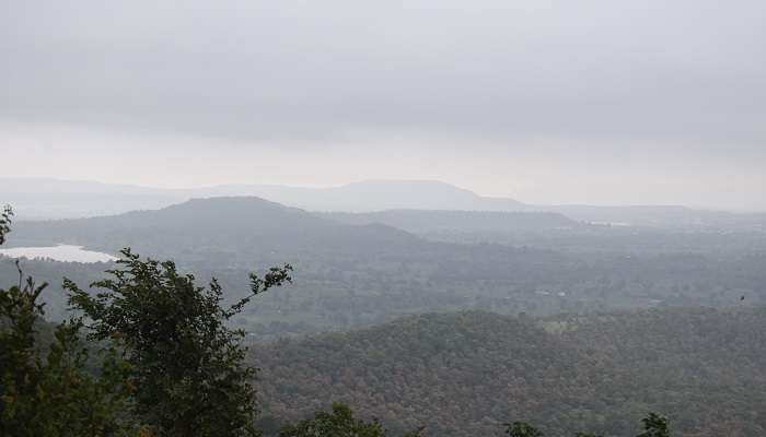 This hill station is one of the best places near Indore.