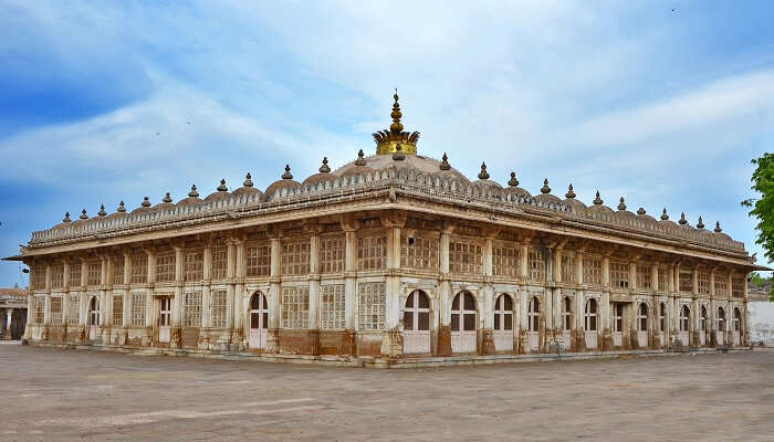 The mosque is one of the closest places to visit near Ahmedabad within 100 km.