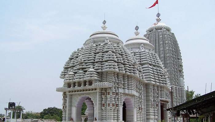 Jagannath Temple, one of the blissful tourist places in Bokaro, welcomes devotees on the grand Yath Ratra