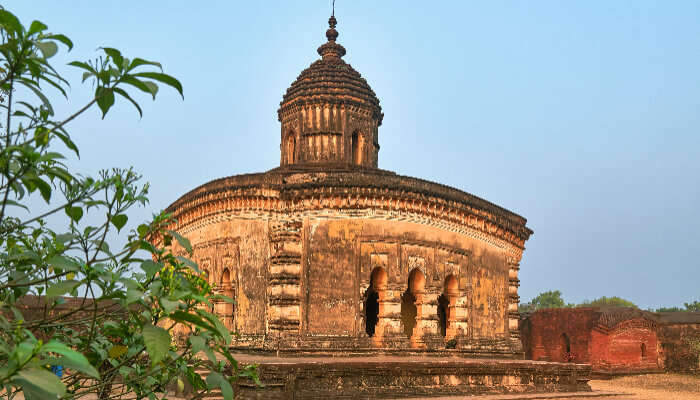 Explore the cultural sites of Bishnupur