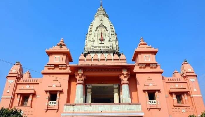 Kashi Vishwanath Temple is one of the most blissful places to visit in Varanasi in 2 days with family