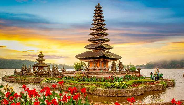 La belle temple de Bali, l'un des meilleur Lieux à visiter en décembre dans le monde
