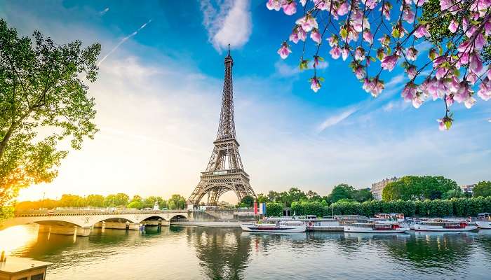  Explorez la France et admirez la beauté de Tour Eiffel