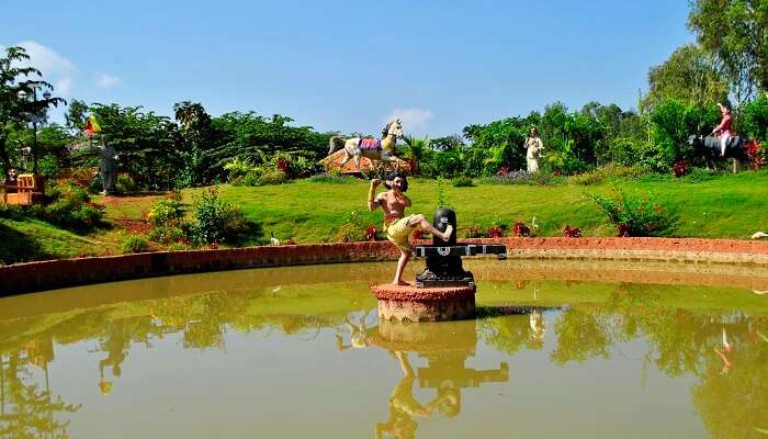 Haveri is the famous tourist attractions