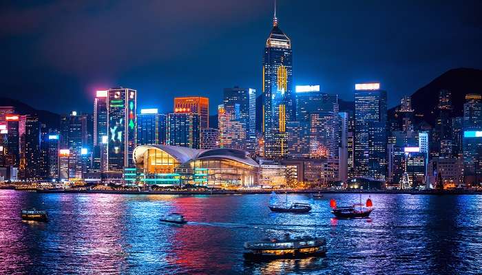 La vue nocturne de Hong kong 