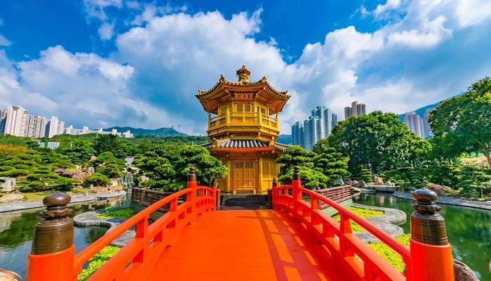 Pagode d'or du jardin Nan Lian à Hong Kong, l'un des meilleur Lieux à visiter en décembre dans le monde 