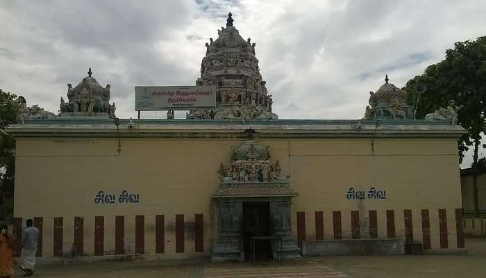The Hrudayaaleeswarar Temple holds a great significance in the hearts of devotees and tourists.
