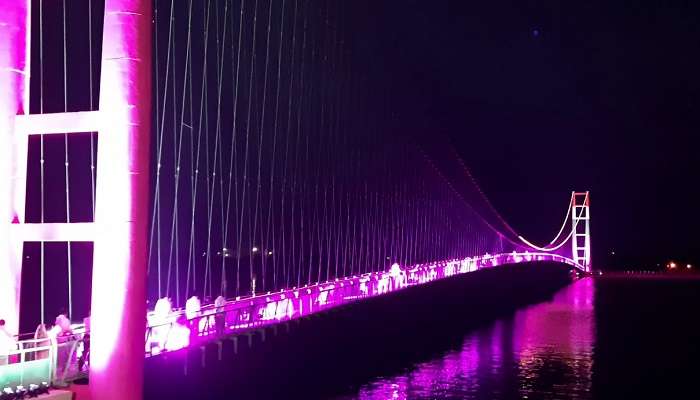 Night view of Komati Cheruvu Suspension Bridge, one of the best places to visit in Siddipet