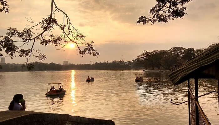 Profitez de la navigation de plaisance sur le lac Ulsoor tout en faisant une pause dans l'exploration des lieux à visiter à Bangalore