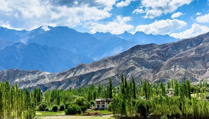 La vue inroyable de Ladakh