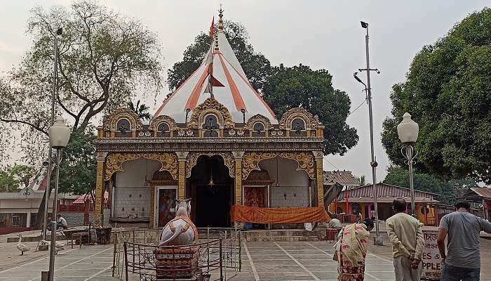 A Hindu temple in the region, dedicated to Lord Shiva, Mahabhairab Temple is one of the famous places to visit in Tezpur.