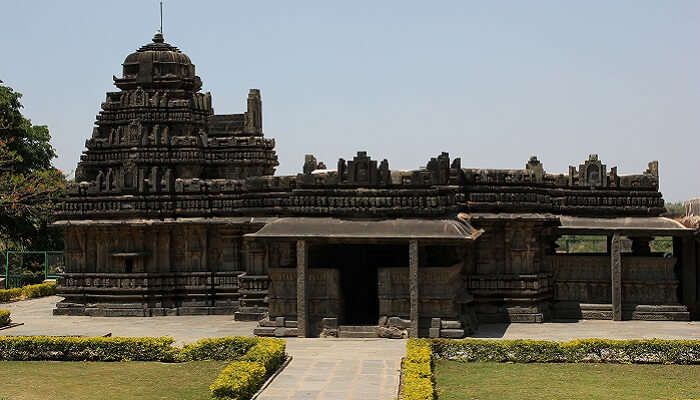Mukteshwara Temple is also one of the best places to visit in Haveri.