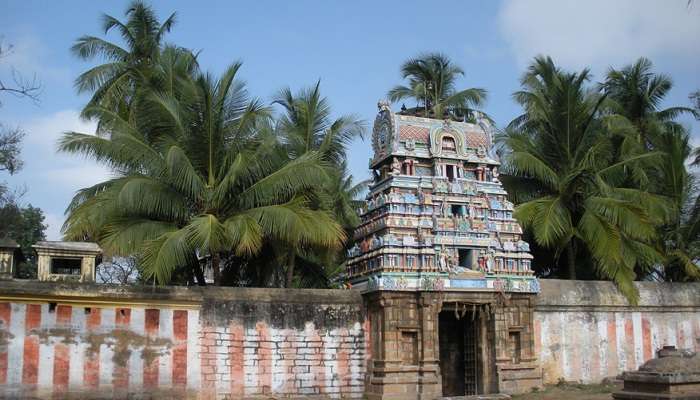 Sri Vadivazhagiya Nambi Perumal Temple is one of the spiritual places to visit near Srirangam. 