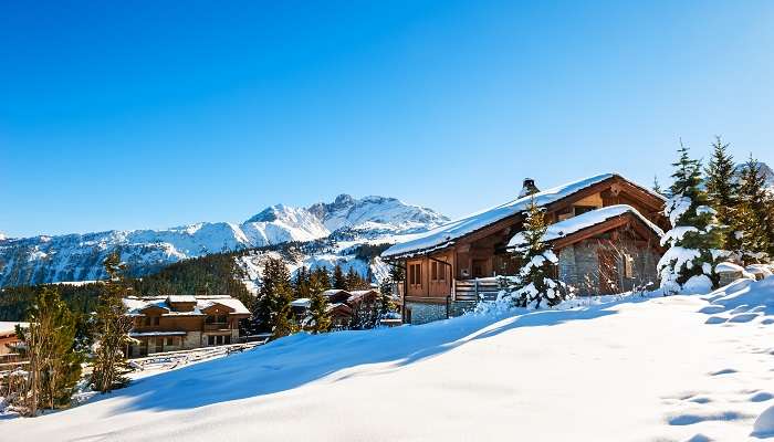 Profitez la neige en Couvchevel, c'est l'une des meilleurs endroits à visiter en janvier