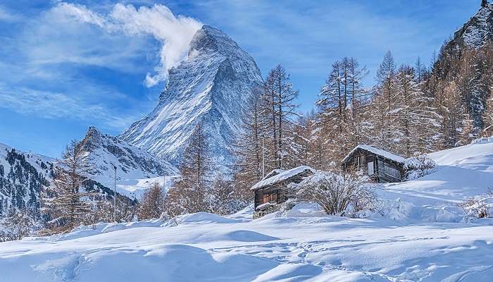 Belle vue sur les montagnes en hiver en Suisse