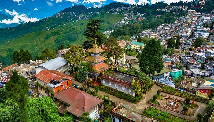 Darjeeling, célèbre pour ses plantations de thé et sa belle balade en Toy Train,
