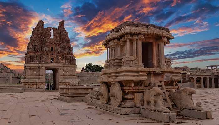 Temple antique de Hampi Vittala, c'est l'une des meilleur lieux à visiter en mars en Inde 