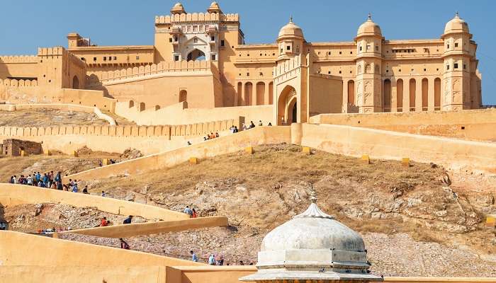 Explorez Amer Fort à Jaipur, c'est l'un des meilleur endroits à visiter en août en Inde