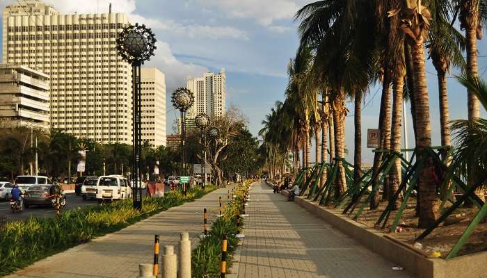 Passez une merveilleuse promenade matinale à Manila Baywalk