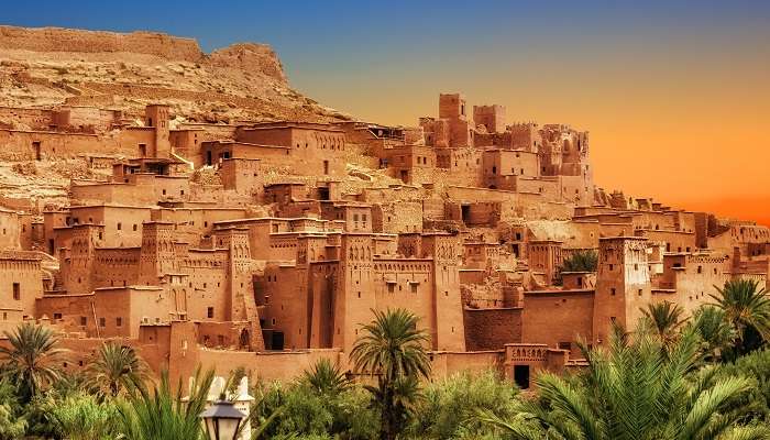Explorez la Kasbah,Ait,Ben dans la montagne de Maroc, c'est l'une des  meilleurs endroits à visiter en janvier