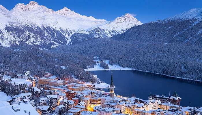 Explorez la belle ville de Saint-Moritz en Suisse, lieux à visiter en Suisse en hiver