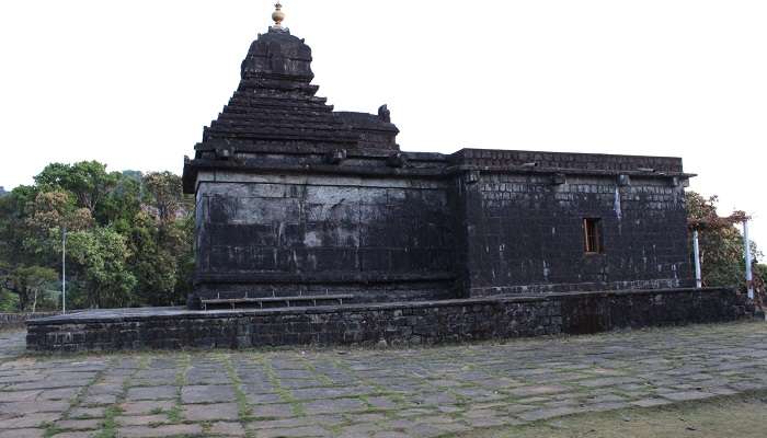 Temple Betta Byraveshwara,  c'est l'un des meilleur lieux à visiter à Sakleshpur 