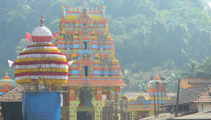 Explorez le Temple de Kukke Subramanyan en Sakleshpur, 