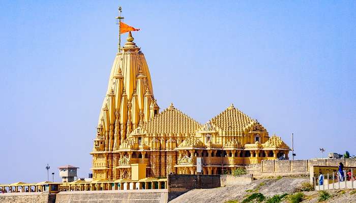 Le temple du dieu indien le plus célèbre nommé Temple Somnath Mahadev, C'est l'un des meilleurs endroits à visiter à Daman  