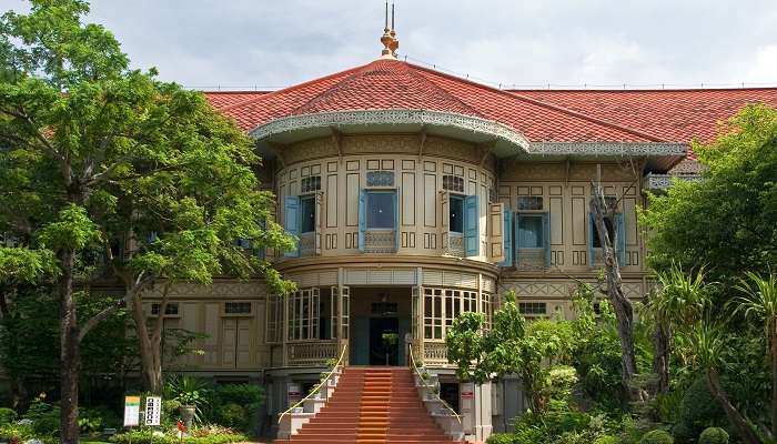 Vimanmek Royal Mansion, le plus grand bâtiment de thé doré au monde à Bangkok