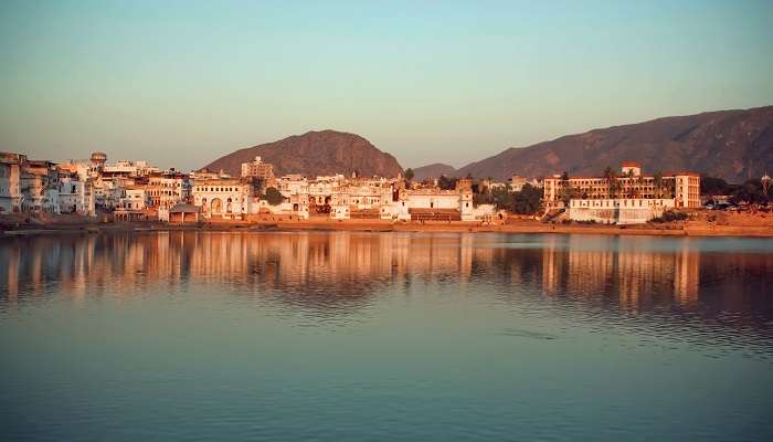 अजमेर जयपुर के निकट घूमने के लिए सर्वोत्तम स्थान में से एक है