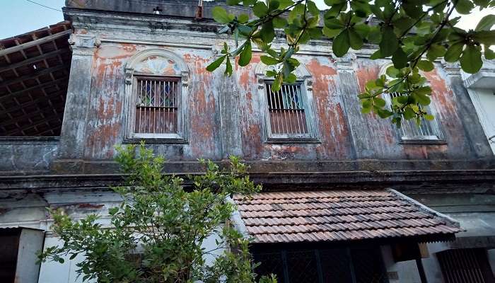 Explorez la Ananda Ranga Pillai Mansion. 