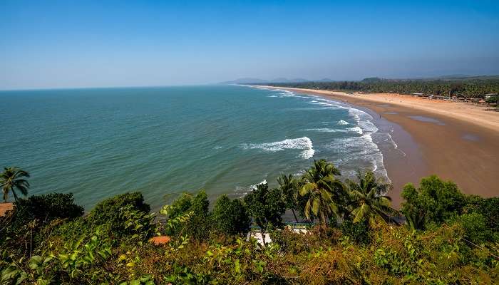 La vue magnifique de la plage de Gokarna, c'est l'une des meilleurs endroits à visiter à Karnataka 