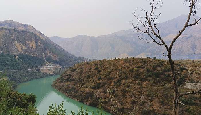 La village de Tattapani, c'est l'une des meilleur lieux à visiter à l'Himachal Pradesh