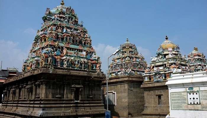 Explorez la Temple de Kapaaleshwar, c'est l'une des meilleur  lieux à visiter à Chennai