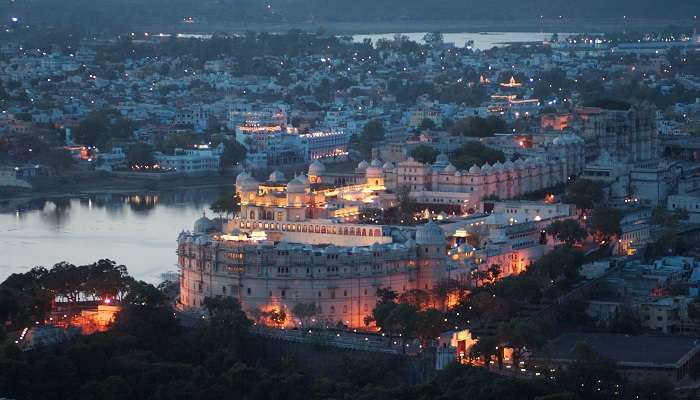 उदयपुर भारत में जनवरी में घूमने के लिए जगहें में से एक है