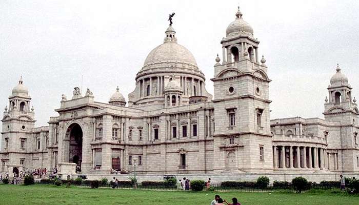 कोलकाता भारत के सबसे अच्छे पर्यटन स्थल में से एक है