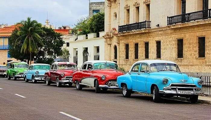 दुनिया में दिसंबर में घूमने के लिए सबसे अच्छी जगहें में से एक क्यूबा है