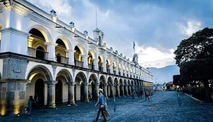 ग्वाटेमाला दुनिया में दिसंबर में घूमने के लिए सबसे अच्छी जगहें में से एक है