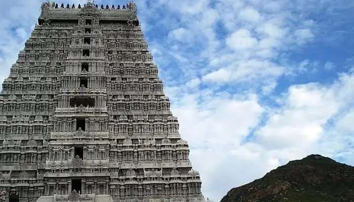 तिरुवन्नामलाई तमिलनाडु में सर्वश्रेष्ठ पर्यटन स्थल है