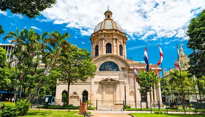 बजट अंतर्राष्ट्रीय यात्राएँ में पैराग्वे घूमने के लिए सबसे सस्ते देशों में से एक है