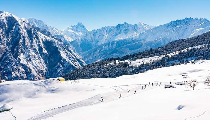 Auli est la destination de ski en Inde