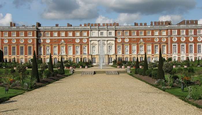 Explorez la Château de Hampton Court