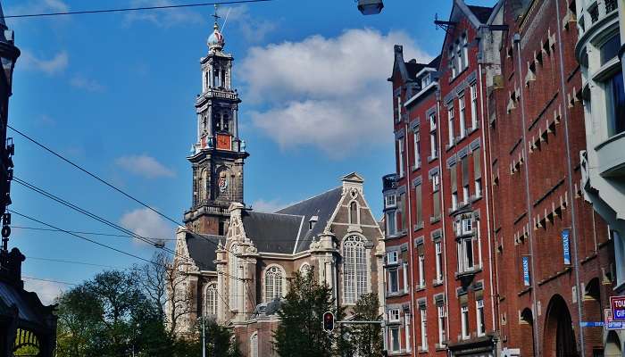 Église de l’Ouest d’Amsterdam, c'est l'une des meilleur lieux   à visiter à Amsterdam