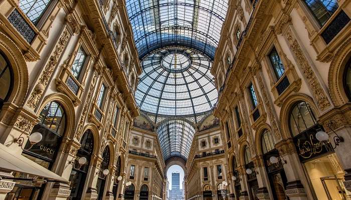 Galerie Vittorio Emanuele II, c'est l'une des meilleur endroits à visiter à Milan 