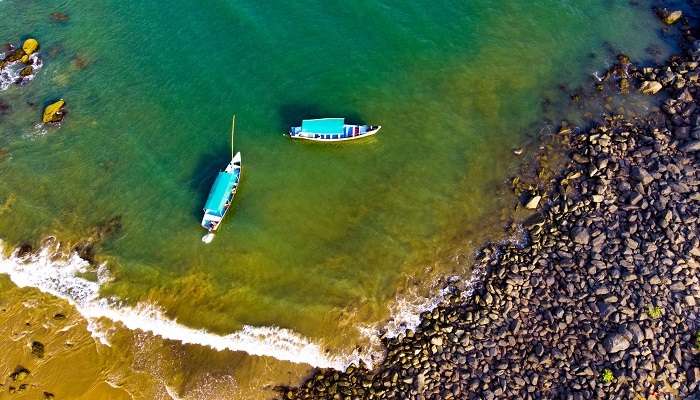 La magnifiques de la plage de Gokarna, c'est l'une des meilleur lieux à visiter en Inde