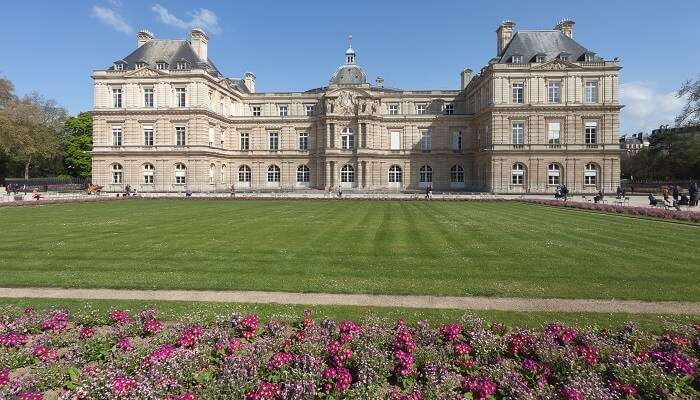 Jardin du Luxembourg, c'est l'endroits populaires à visiter à Paris