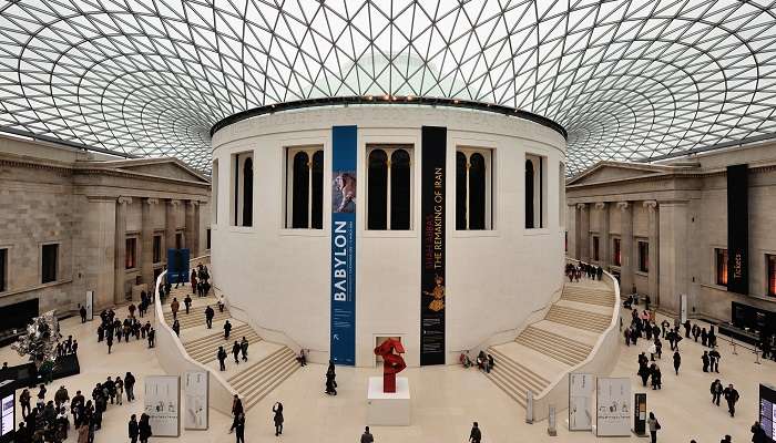 Le British Museum, c'est la  lieux célèbres à visiter à Londres