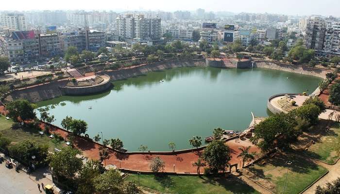 Le Lac de Vastrapur, c'est l'une des meilleur lieux à visiter à Gujarat