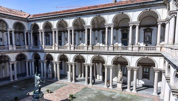 Pinacothèque de Brera, c'est l'une des meilleur  lieux à visiter à Milan